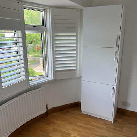 Good Priced Single Rooms In Northolt Eksteriør billede